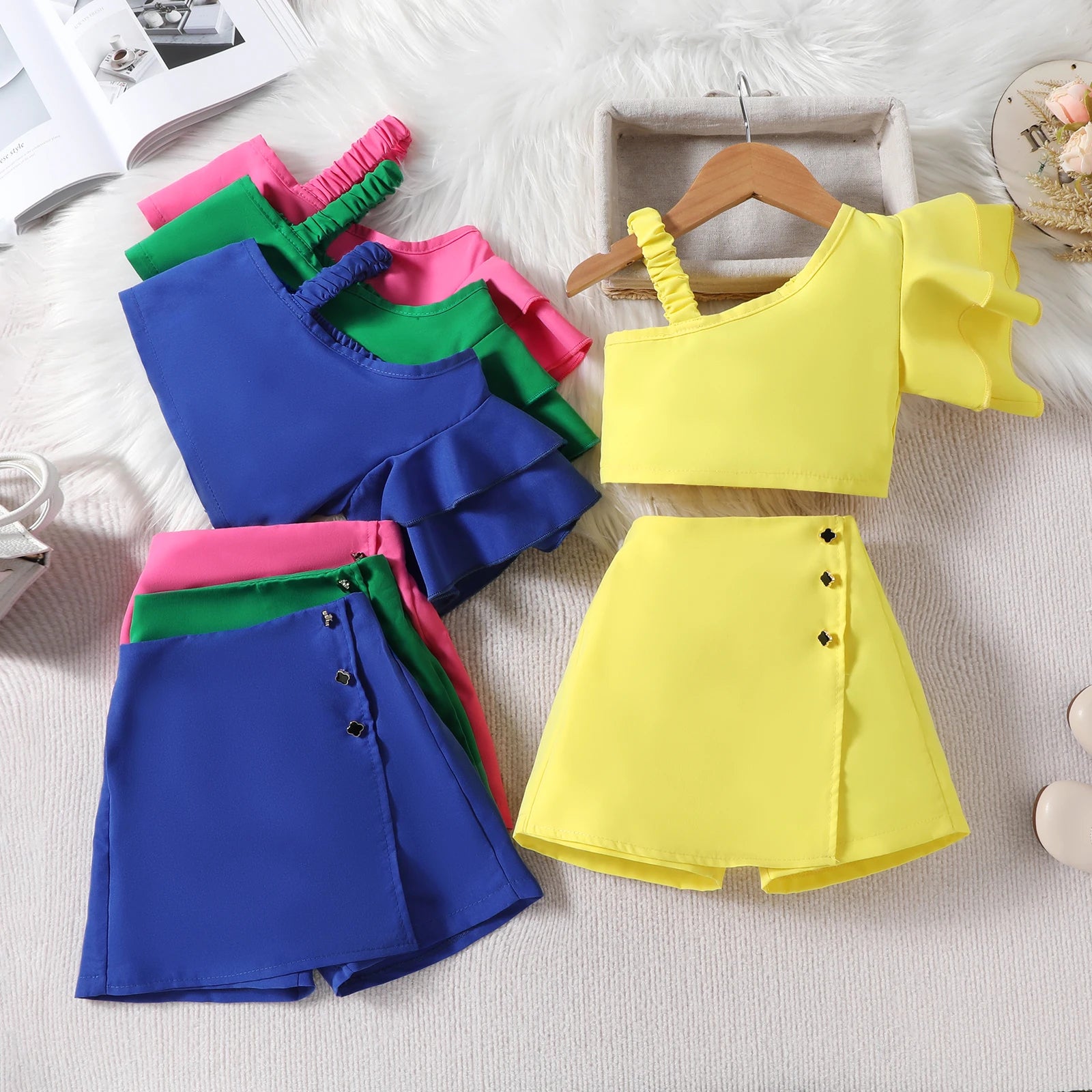 Sleeveless Colorful Set